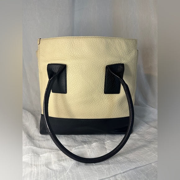 Kate Spade leather Tote - Picture 5 of 10